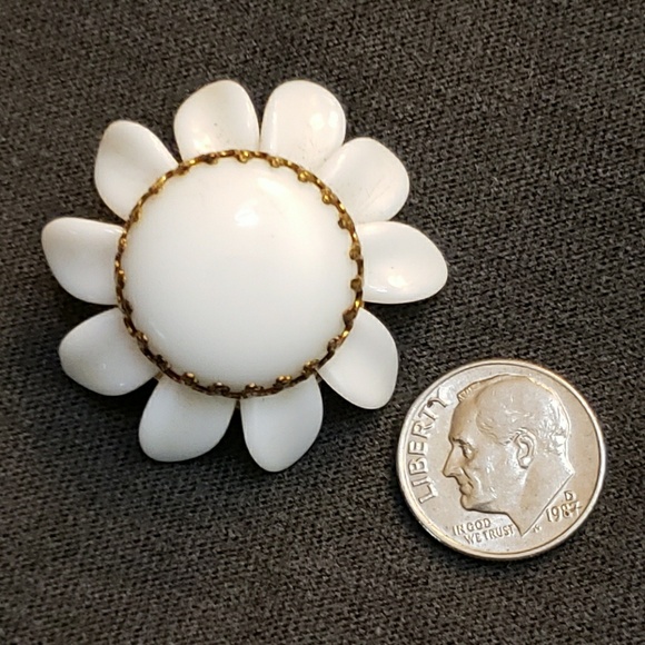 Vintage Signed W. Germany Flower Brooch 1-1/8" - Picture 6 of 6